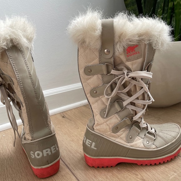 Sorel Shoes - Sorel side tie tofino boot